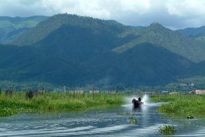 Inle-029